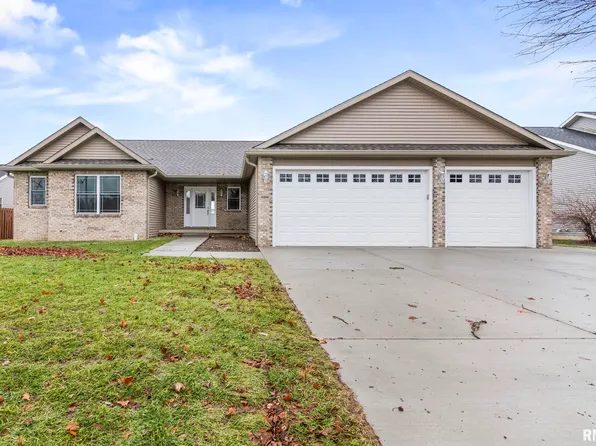 6200 Wind Tree Rd, Springfield, IL 62712