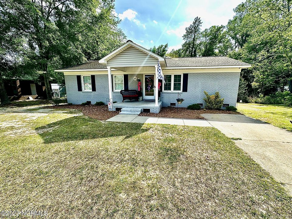 510 Village Street, Bladenboro, NC 28320 Zillow