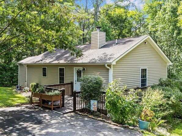 201 Reeves St, Liberty, SC 29657