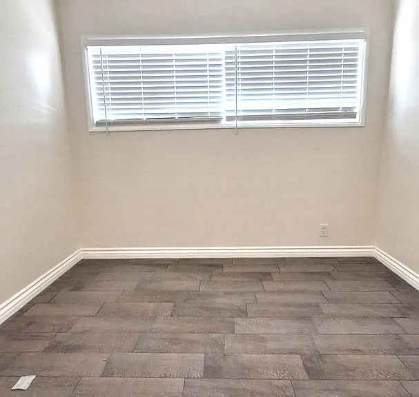 4033 W El Segundo Blvd — Photo 21