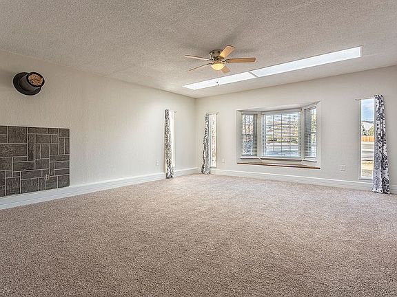 Huge recreation room