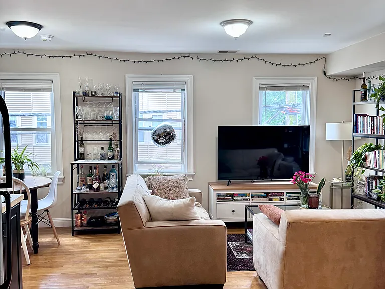 169 Thorndike St #2 — Photo 7