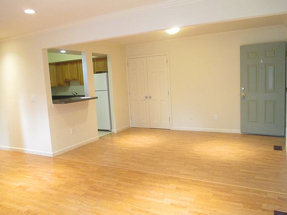 2nd image of 16 Kensington Cir APT A