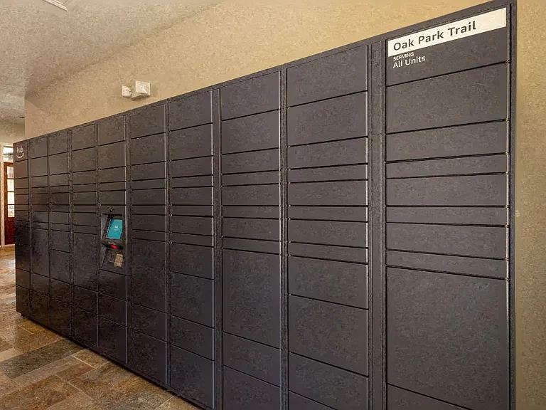 Oak Park Trails Amazon Lockers