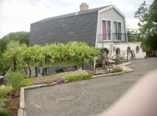 44 Valley Rd, Lynn, MA 01902