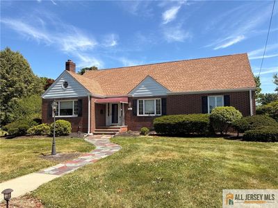 13 Fountain St, East Brunswick, NJ, 08816