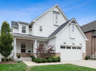 604 S Hawthorne Ave, Elmhurst, IL