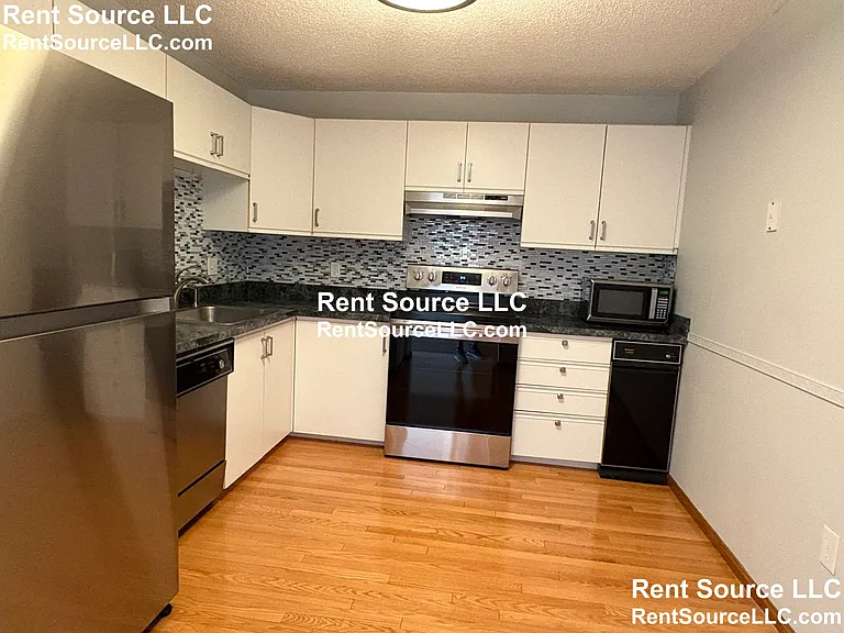 3920 Mystic Valley Pkwy #721 — Photo 3