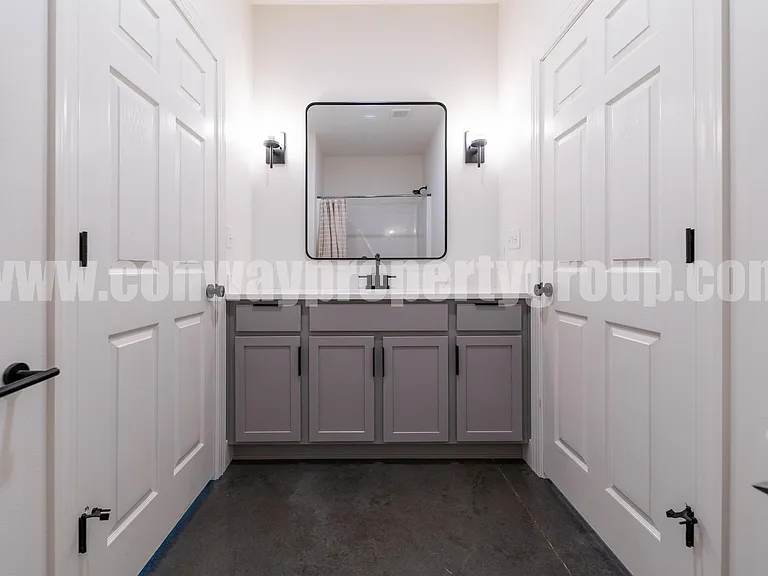 1948 Cambridge Village Dr — Photo 4