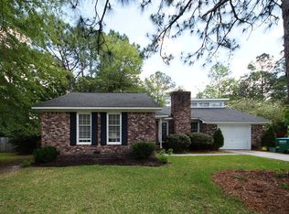 211 Canaberry Cir, Summerville, SC 29483