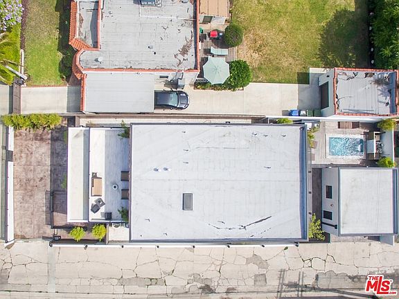 4th image of 712 N Mansfield Ave