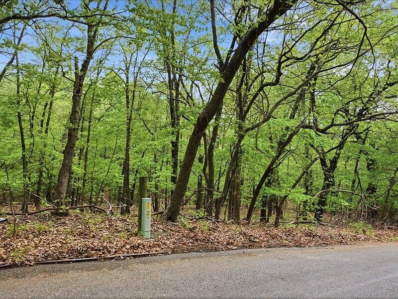 1st image of Miami Rd