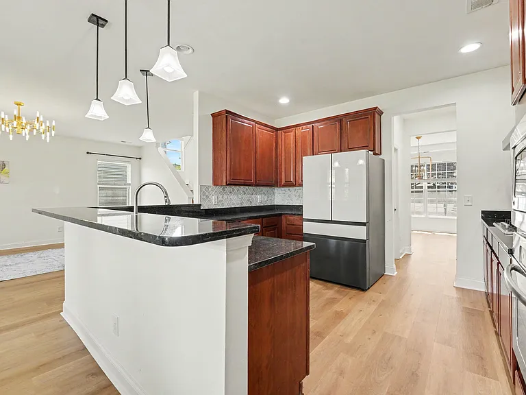 8312 Compton Acres Ln — Photo 9