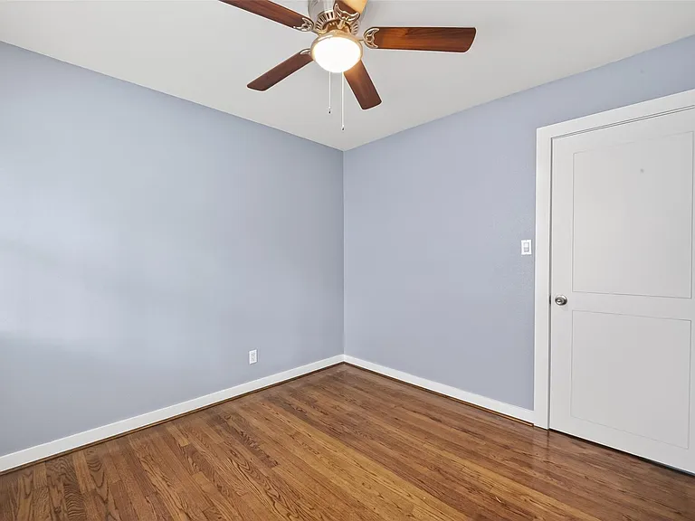 11226 Huggins Dr — Photo 20