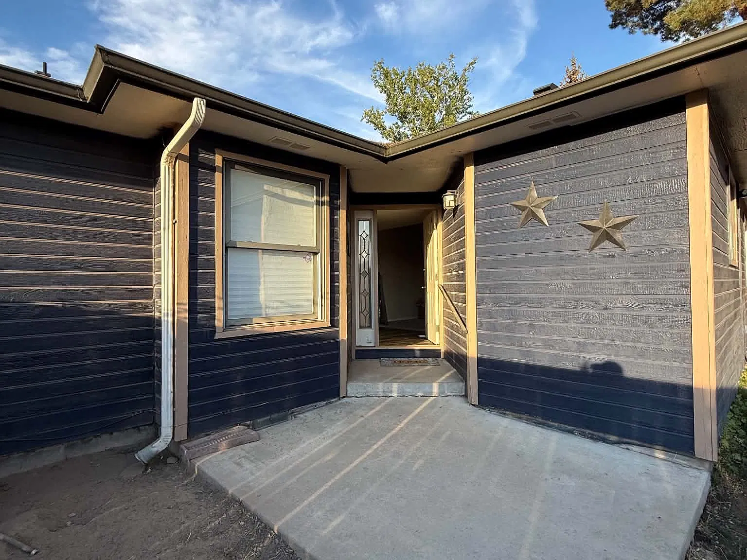 3 bed, 1520 sqft, $2,200 — Photo 2