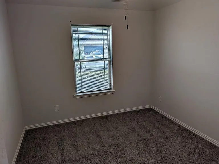 7020 Terra Ln — Photo 5