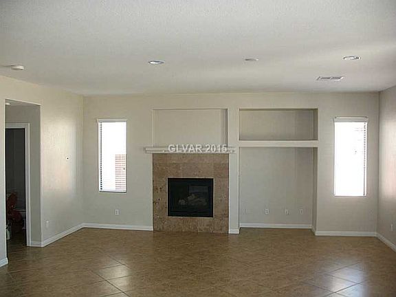 3rd image of 5928 Altissimo St
