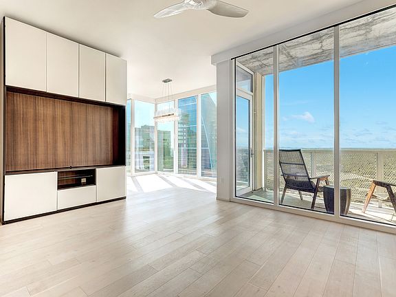 3rd image of 301 West Ave #3105