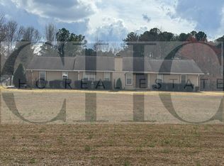 1265 Lake Rd, Hiram, GA 30141