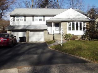 8 Vosseler Ct, West Orange, NJ 07052