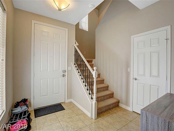 4th image of 8226 Shaded Arbors St