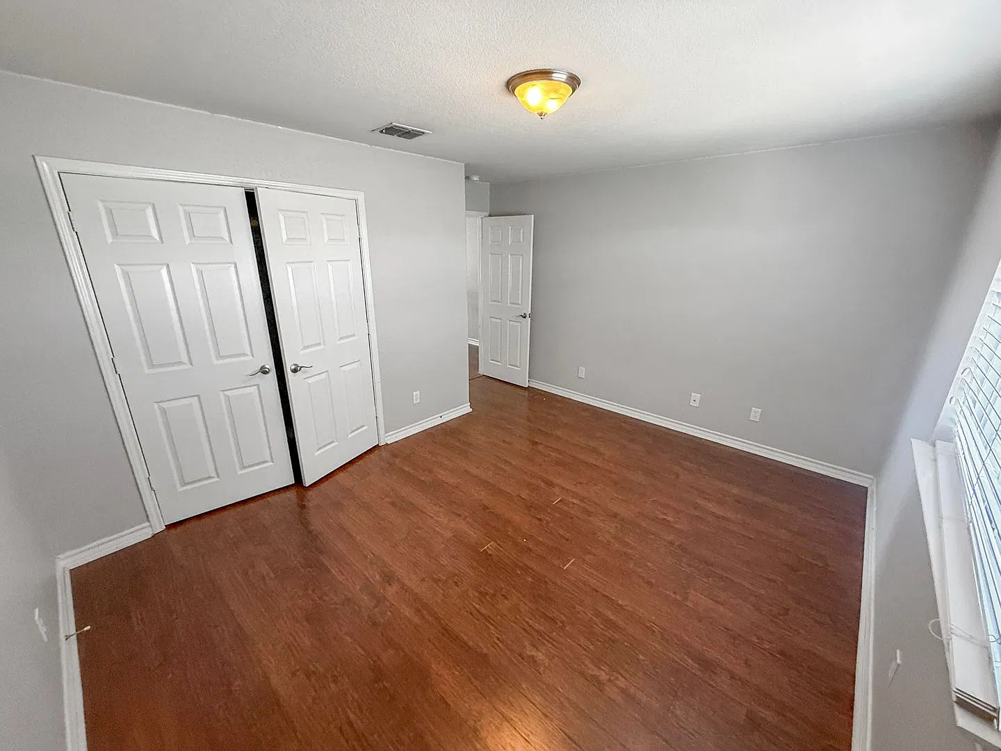 Rental in the Villas! — Photo 4