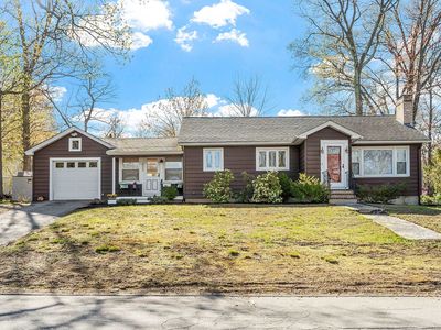 453 Oak Street, Manchester, NH, 03104