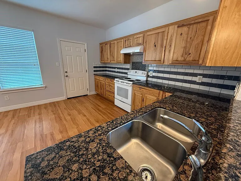 16835 Libson Falls Dr — Photo 6