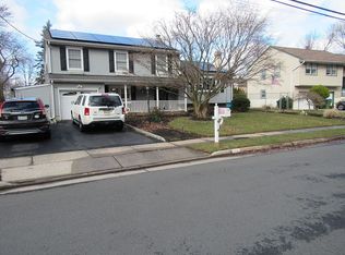26 Peru St, Edison, NJ 08820