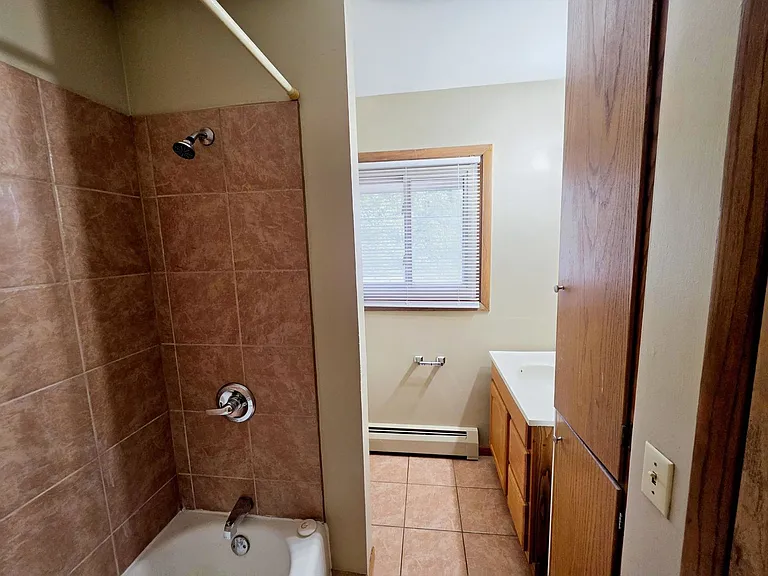 7700 Bloomington Ave South — Photo 32