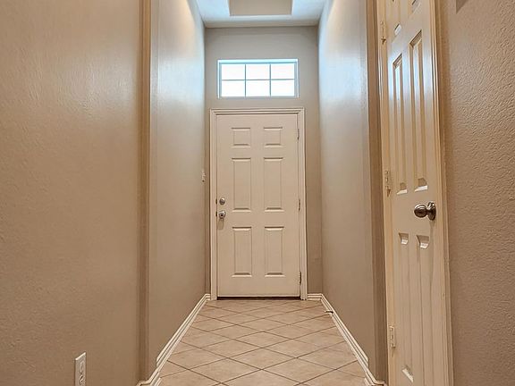 4th image of 1109 Caudle Ln