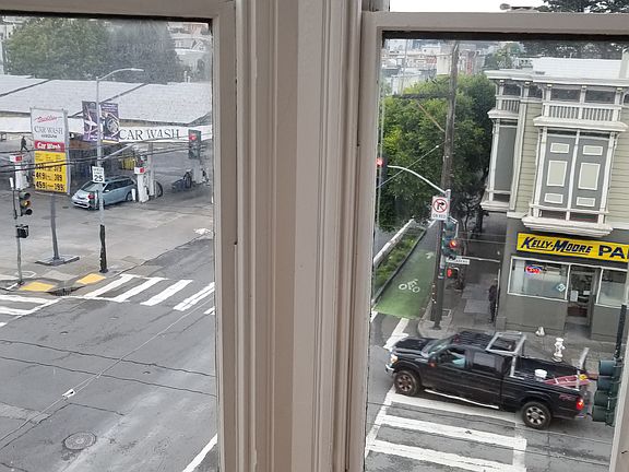 3rd image of 1101 Oak St APT 8