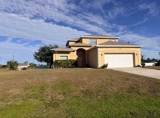 360 SW 24th Pl, Cape Coral, FL 33991