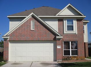 5727 Cinnamon Lake Dr, Baytown, TX 77521