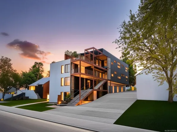 958 Wollaston St #3, Esquimalt, BC V9A 5B2