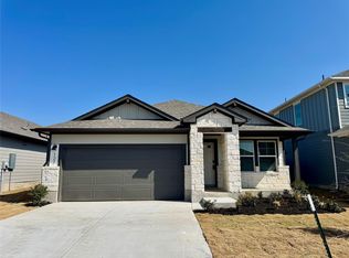 121 Holmby Dr, Hutto, TX 78634
