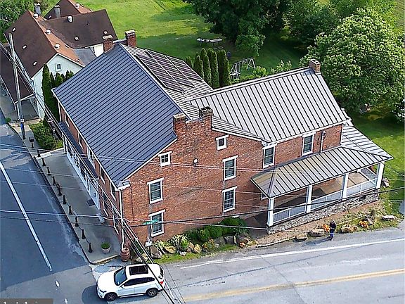 3rd image of 3498 Carlisle Rd