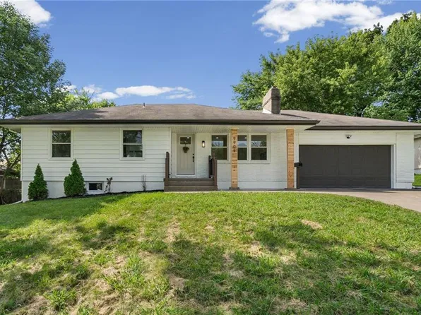 9909 E 77th Ter, Raytown, MO 64138