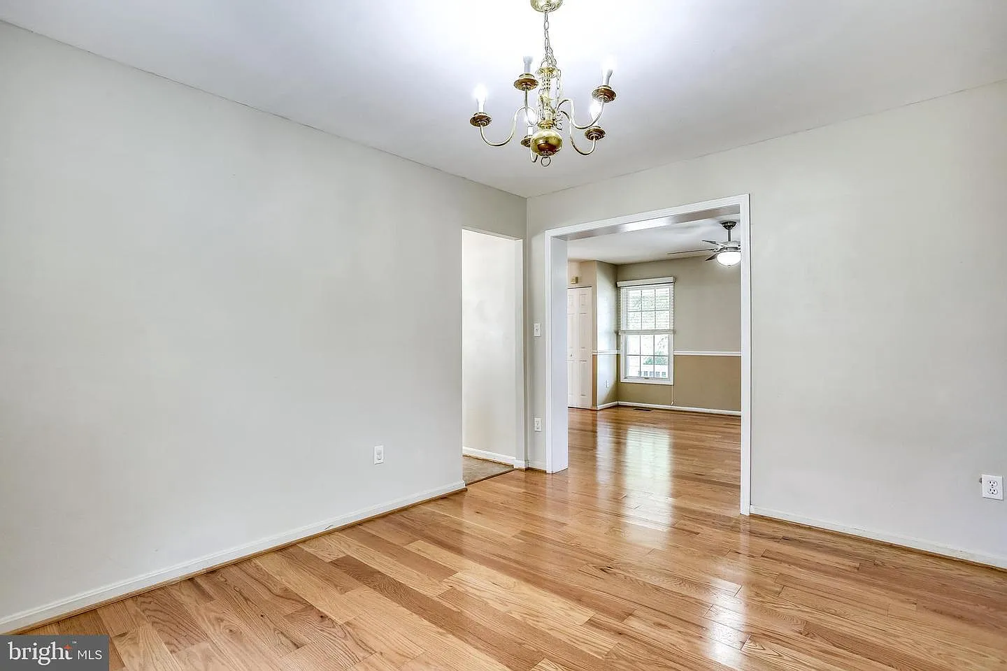 3 bed, 3.5 bath, 1512 sqft, $3,250 — Photo 3