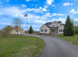3223 Straley Rd, Xenia, OH 45385
