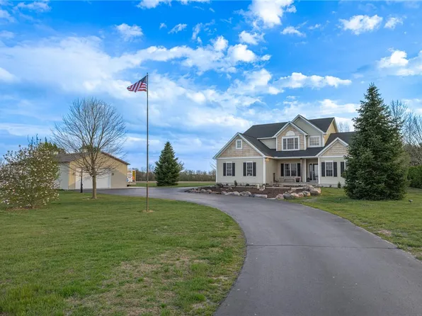 3223 Straley Rd, Xenia, OH 45385