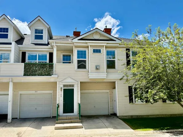 102 NW Prestwick Gdns SE, Calgary, AB T2Z 3V4