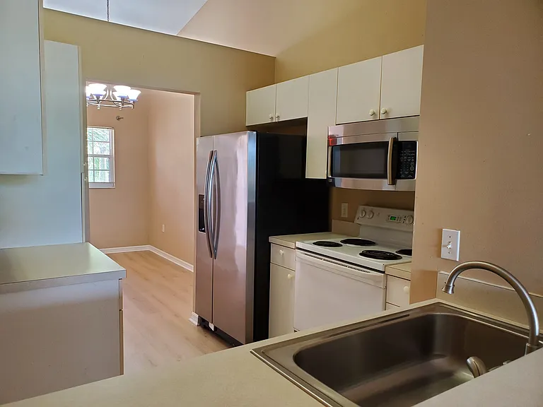 4240 Central Sarasota Pkwy — Photo 8