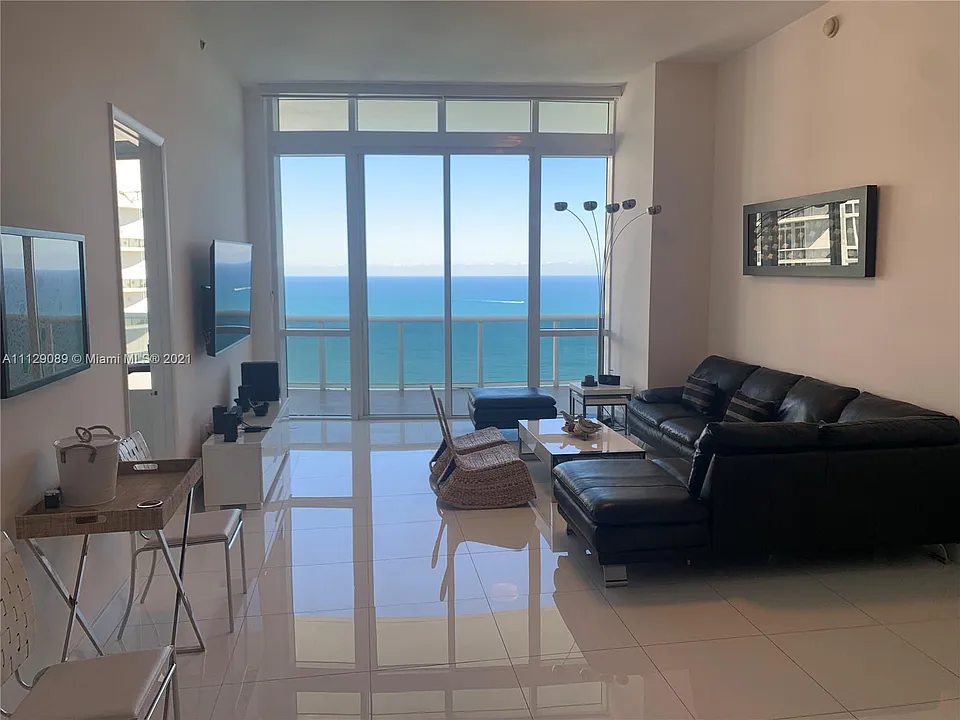 15811 Collins Ave #4203