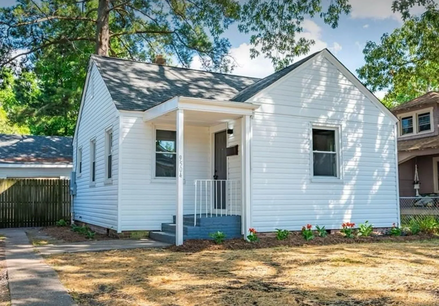 2 bed, 684 sqft, $1,999 — Photo 1
