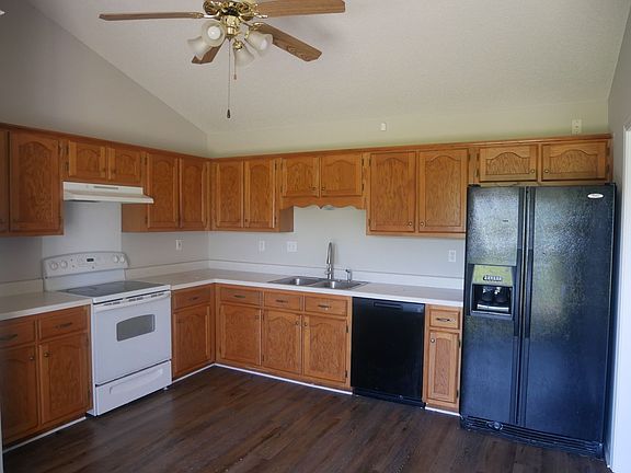 3rd image of 6192 Magnolia Lakes Dr