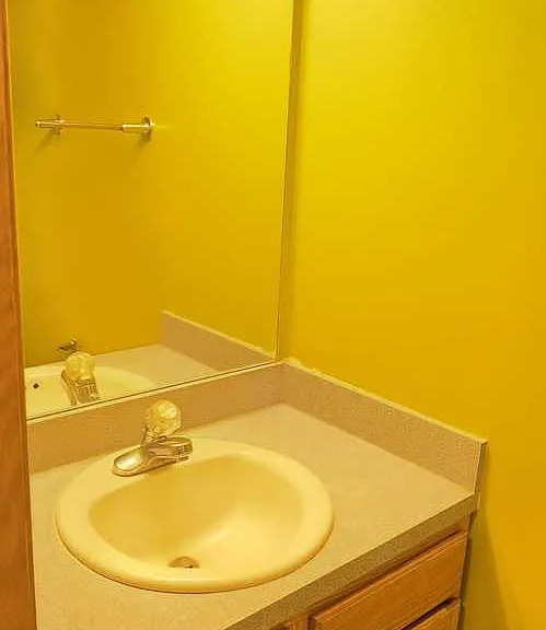 2416 Boxwood Ln — Photo 13