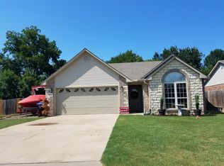 309 Chateau Dr, Fort Smith, AR 72908