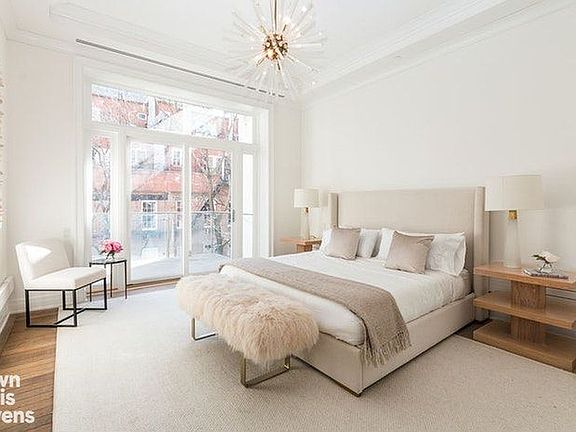 2nd image of 320 E 82nd St #4THFLOOR