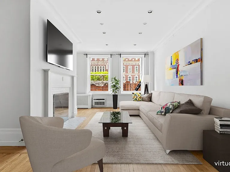 50 W 67th St #2F — Photo 1